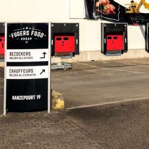 gevelreclame, one way vision, raambelettering, oldenzaal, twente