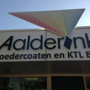 Freesteksten, gevelreclame, gevelborden, gevelpanelen, reclameborden, gevelteksten, logo, reclame, signing, Twente, Salland, Westerhaar