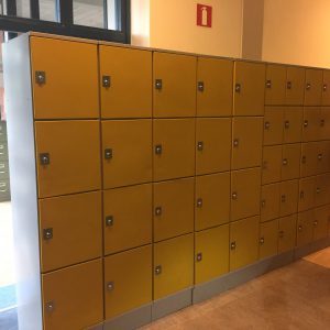 spuiten, natlakken, airless, kluisjes, lockers, op, locatie, almelo, spuiterij, twente