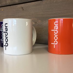 relatiegeschenk,en bedrukte, mokken, logo, Twente, Vriezenveen