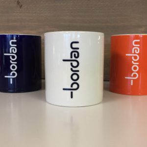 relatiegeschenk,en bedrukte, mokken, logo, Twente, Vriezenveen