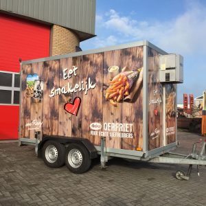 reclame. sign, belettering, koelwagen, aanhanger, Van Raaij evenementen, AS Paint, Vriezenveen, Twente, Twenterand