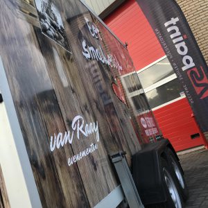 reclame. sign, belettering, koelwagen, aanhanger, Van Raaij evenementen, AS Paint, Vriezenveen, Twente, Twenterand