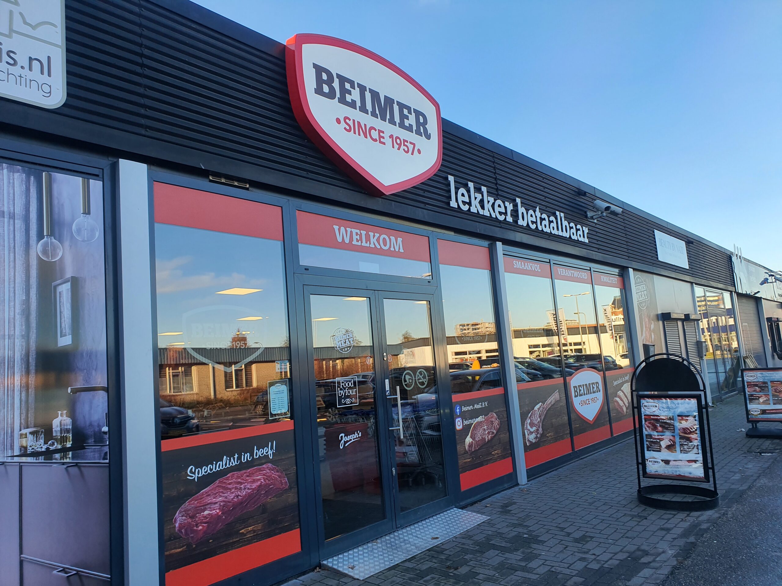 lichtbak, led-verlichting, spuiten, lichtreclame, enschede