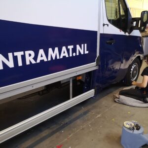 Intramat, Belettering, Bakwagen, Full color, Wrap, Carwrap, Vriezenveen, Almelo